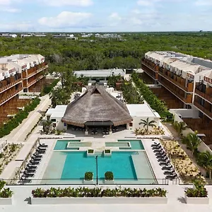 https://wyndham.tulum-hotels.net
