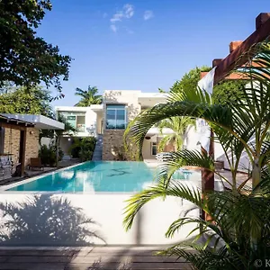https://sayab.tulum-hotels.net